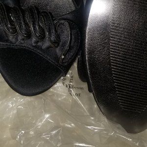 Steve Madden Kristyna peep toe pumps with black ruffle